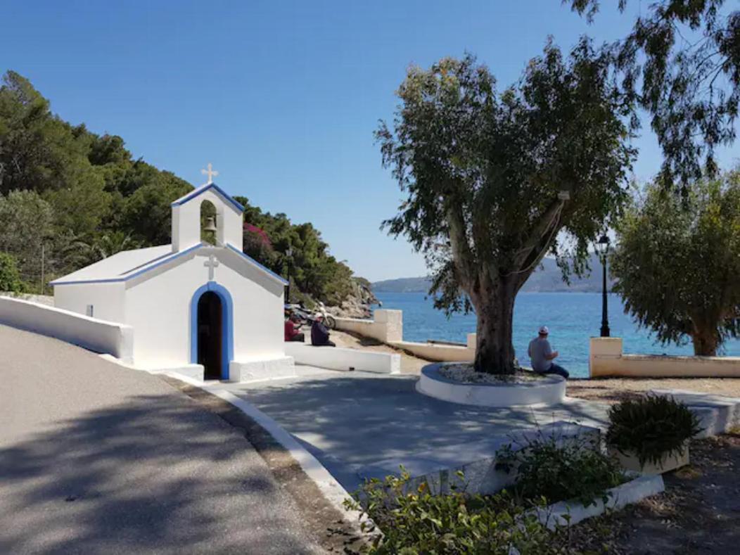 Rigos House At Askeli Beach, Poros Island Poros Town Bagian luar foto